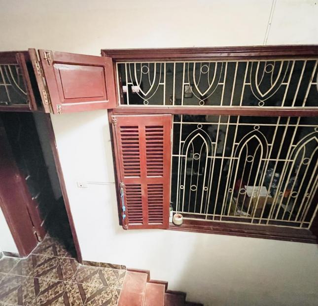 Bán nhà mặt phố Hoà Mã 42m Vừa ở vừa kinh doanh giá rẻ
