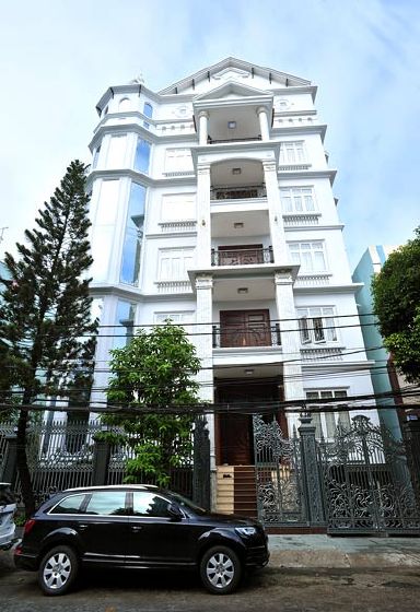 Bán Nhà: Con Gà Vàng Đẻ Trứng Vàng