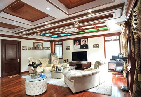 Bán Nhà: Con Gà Vàng Đẻ Trứng Vàng