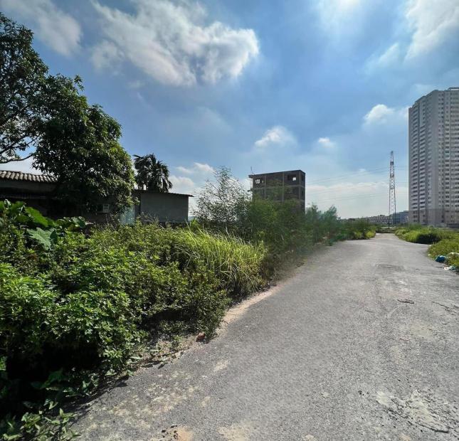 Mảnh đất dịch vụ 3.74ha Di Trạch, phân lô vỉa hè, ô tô tránh, gần đường 3.5