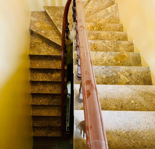 Nhà 4T65m2 VKHNN Vĩnh Quỳnh, ô tô vào nhà yên tĩnh mt5m 4 tỷ.