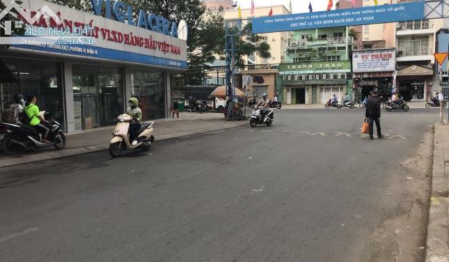 Bán nhà MT Lý Thường Kiệt, Q10 - ngay trụ sở VNPT - diện tích (10x20m) 3 tầng. HĐ 67tr/tháng