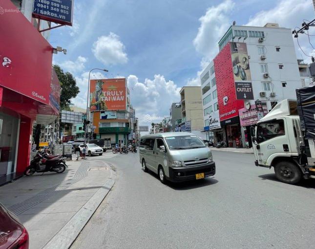 Nhà cần bán MT Hai Bà Trưng Phường Tân Định Quận 1 DT: 4.4x22 - 45 tỷ.