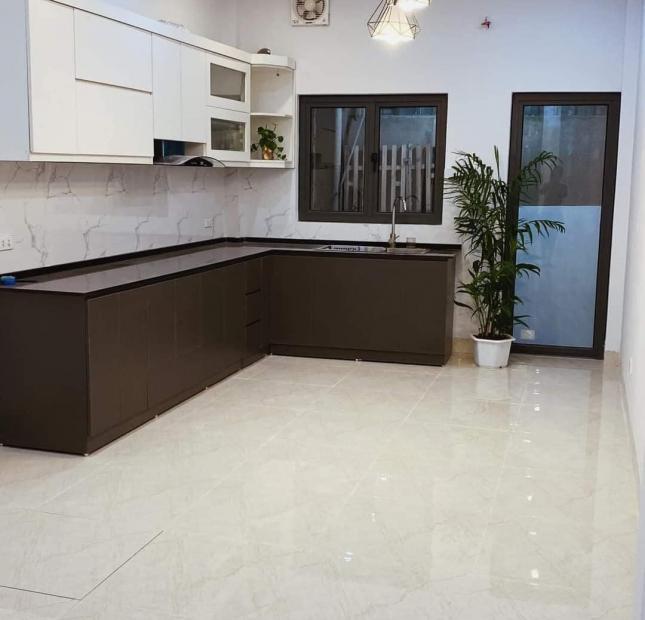 Bán Nhà Hào Nam,Oto tránh,VIP, Kinh Doanh, 5 tầng, 48m2, giá 8.2 tỷ
