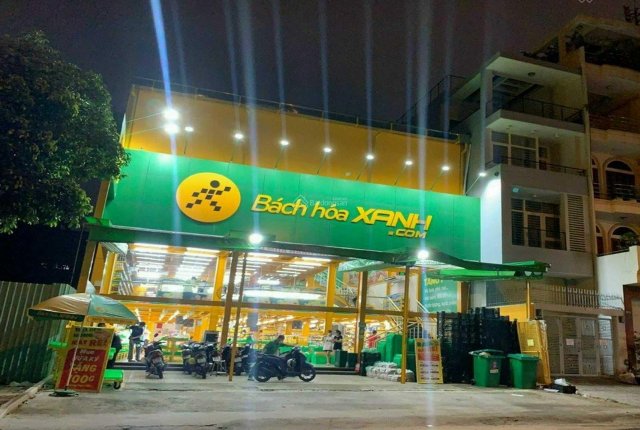 Góc 2MT Bình Phú, 25x26m DTCN: 670m2, cấp 4, thu nhập 200 triệu/tháng, sập sàn 130 tỷ, Q6