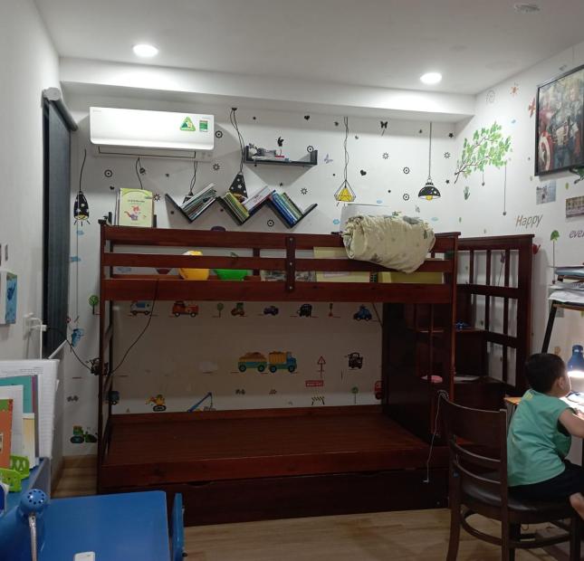 Bán nhanh Chung cư Imperia Plaza Giải Phóng DT 70m2 tầng VIP full nội thất giá chỉ hơn 2 tỷ