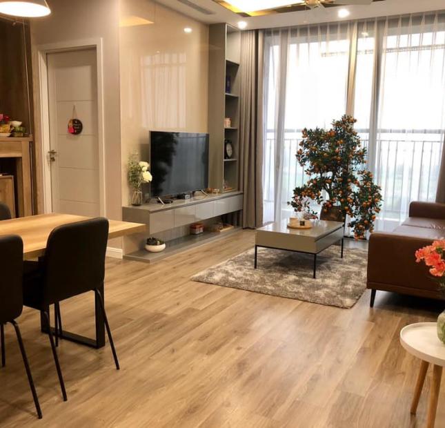 Thang máy,kinh doanh,70m2–7,2 tỷ,nhà quá rẻ Trường Chinh,LH:0868181683