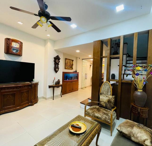 Biệt thự sân vườn phố Đào Tấn quận Ba Đình, ngõ ô tô,2 mặt thoáng,gần công viên.99m2 19 tỷ