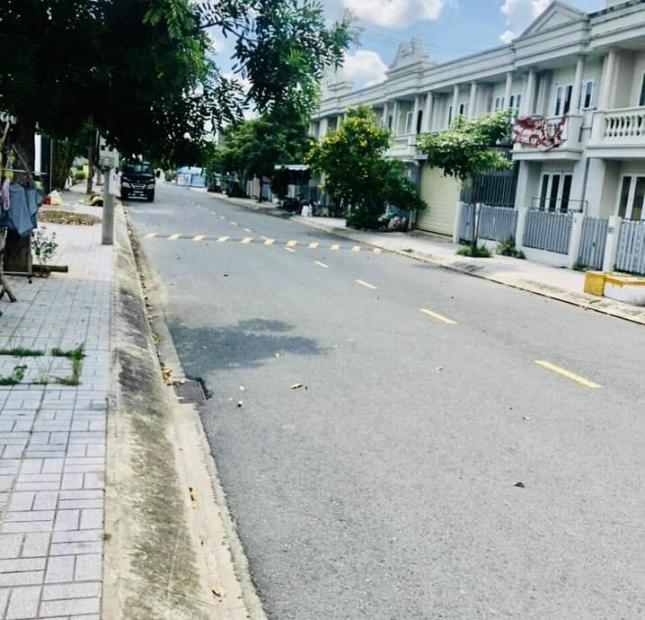 1.35 tỷ 1t+1l nhà sổ hồng tại đức hòa long an