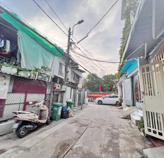 Bán đất hẻm 458 Huỳnh Tấn Phát P. Bình Thuận Q7.