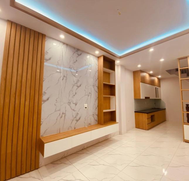 Siêu phẩm nhà Thái Hà, Nhà Đẹp Ở Ngay - CỰC GẦN PHỐ - THÔNG CÁC NGẢ,70m2, 9 tỷ