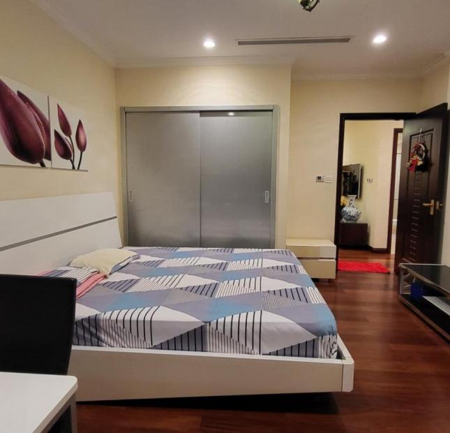 Bán căn hộ 107m2 Royal City, Nguyễn Trãi, Nhà rất mới, Nội thất sịn sò, 2PN, 5.8 tỷ