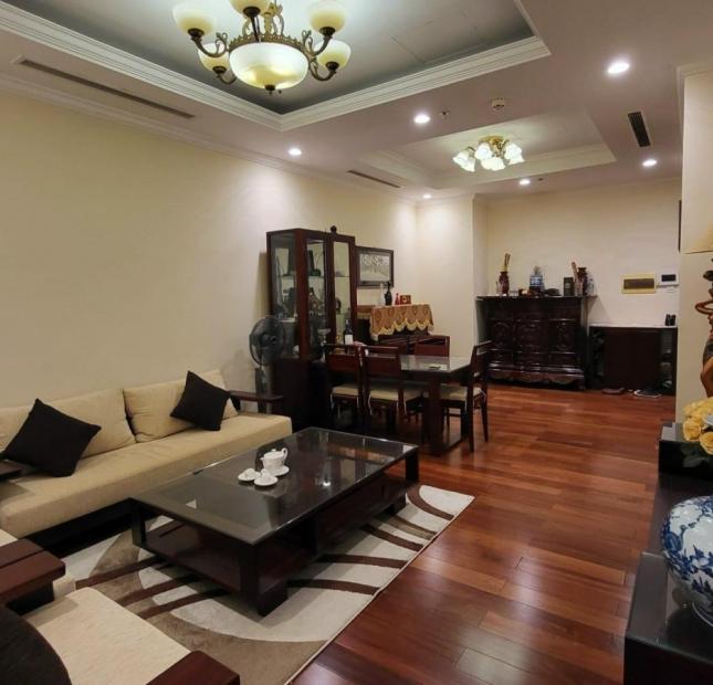 Bán căn hộ 107m2 Royal City, Nguyễn Trãi, Nhà rất mới, Nội thất sịn sò, 2PN, 5.8 tỷ