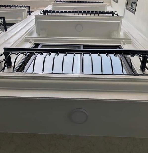 BÁN NHÀ 5T-33M2 PHỐ LỤA-VẠN PHÚC, GẦN BƯU ĐIỆN HĐ GIÁ 3.66 TỶ, VỀ Ở NGAY 0945134705