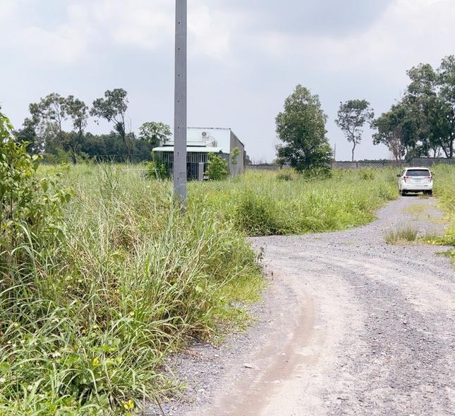 Về Quê định cư bán Lô đất 100m2  đường rộng 5m , đất ODT , Phước Tân ,Gần KCN Giang Điền
