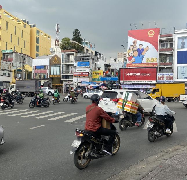 Bán nhà mặt tiền Bạch Đằng ngay ngã tư hàng xanh giá 21 tỷ