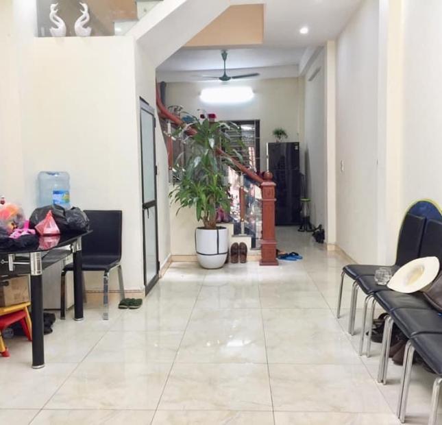 Hiếm: Bán nhà Võ Chí Công – Xuân La, ngõ nông sát mặt đường, oto, kinh doanh. 45m2x4T Giá 5.7 tỷ