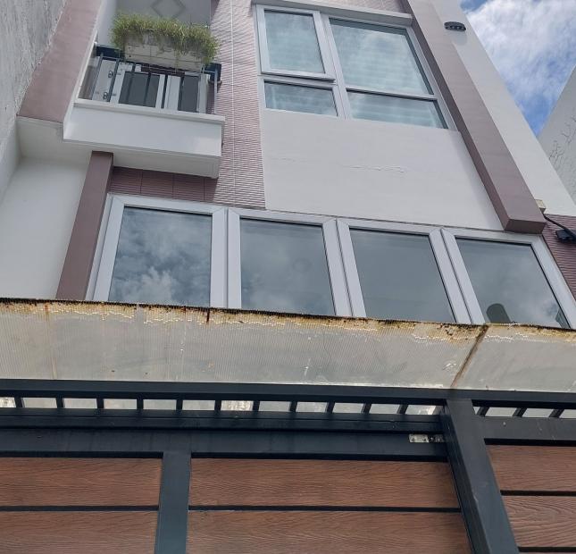 Bán nhà 4x15 hẻm xe hơi gần chung cư hà đô Quận 10 5 tầng BTCT tặng nội thất giá chỉ 9 tỷ 