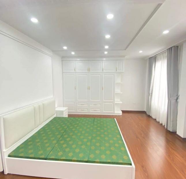 Bán nhà riêng phố Cự Lộc, Thanh Xuân,NHÀ ĐẸP , 36m2, 5 tầng, giá 5.7 tỷ.