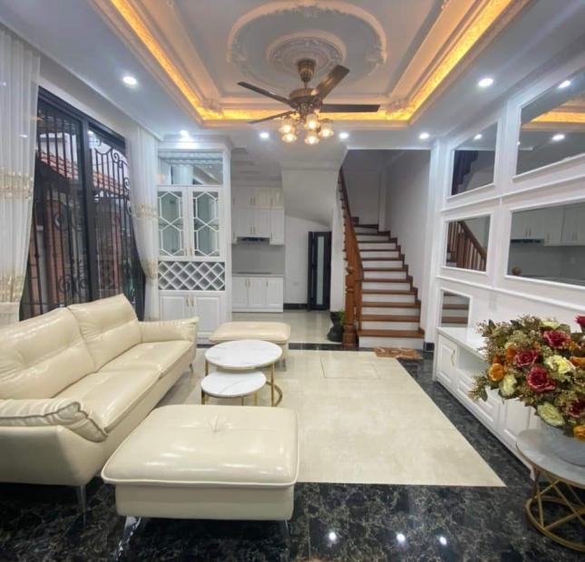 Bán nhà riêng phố Cự Lộc, Thanh Xuân,NHÀ ĐẸP , 36m2, 5 tầng, giá 5.7 tỷ.