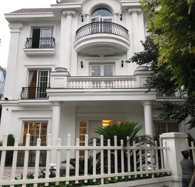 Bán căn kiền kề Hoa Phượng 170m2 - 3 tầng - Hoàn Thiện Kĩ - Hướng Tây - Giá tốt - LH: 0913 296 825.