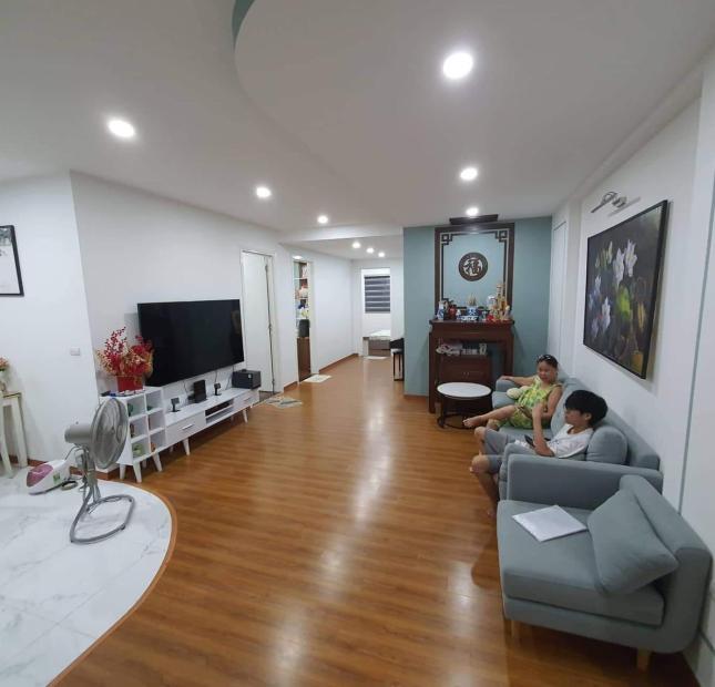 Bán chung cư cao cấp Ngô Thì Nhậm, Hà Đông, 116m2, 3PN, 2WC, tầng trung, full nội thất