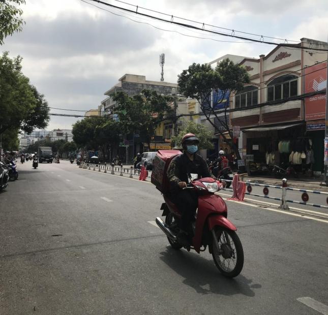 MTKD ngay chợ Nguyễn Sơn, 4x26m, Lửng 4 lầu, Giá 20 tỷ TL
