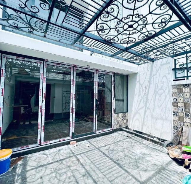 Bán nhà đẹp thiết kế nội thất gỗ, sang xịn chất, P. Thống Nhất, Biên Hòa, giá chỉ 3.15 tỷ