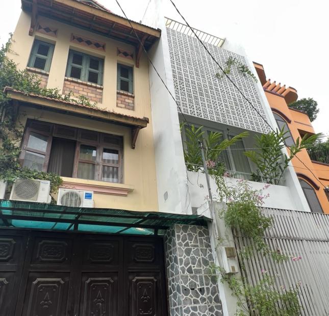 HXH 313/18 Nguyễn Trọng Tuyển, Phường 10, Phú Nhuận, 4x18m, trệt, 3 lầu, sân thượng