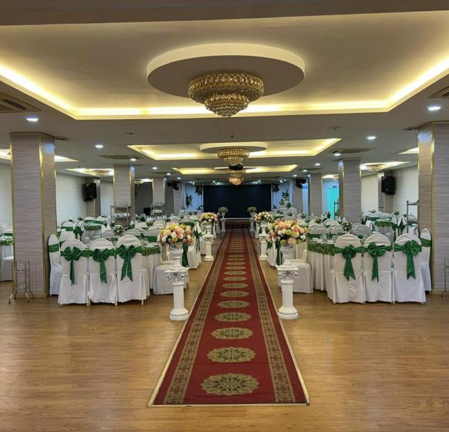 Chính chủ cần bán gấp nhà hàng tiệc cưới 74 Đ.D9 Tây Thạnh, Tân Phú.