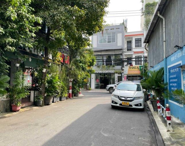 DT: 4.5x11m bán nhà đường 8m xe hơi Nguyễn Hồng Đào, P14, Tân Bình, giá chỉ 7.9 tỷ