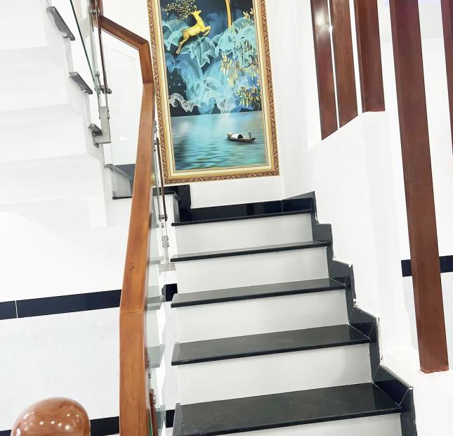 Q12.649. LÊ VĂN KHƯƠNG Q12, GẦN BIA TIGER, NHÀ ĐẸP Ở NGAY, DT.61M2, 3 TẦNG, NHỈNH 4 TỶ.