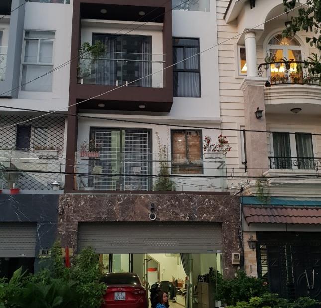 Bán nhà đường 12m Hoàng Quốc Việt, Quận 7, Dt 5x16m, 3 lầu, ST, 4pn, 5wc, Giá 11,8 tỷ.