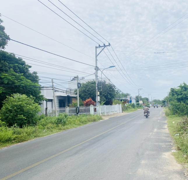 1 Suất ngoại giao lô đất thổ mặt tiền đường nhựa 29m ven biển Tuy Phong