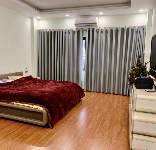 Nhà đẹp, giá rẻ không tưởng, ngõ ba gác, Khương Trung, Thanh Xuân, 42m2x5T, mà chỉ 3.75 tỷ