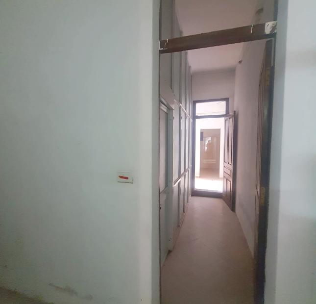 HIẾM Bán nhà Vũ Ngọc Phan 120m Ngõ thông ô tô vào nhà Ở Kinh doanh Giá mềm
