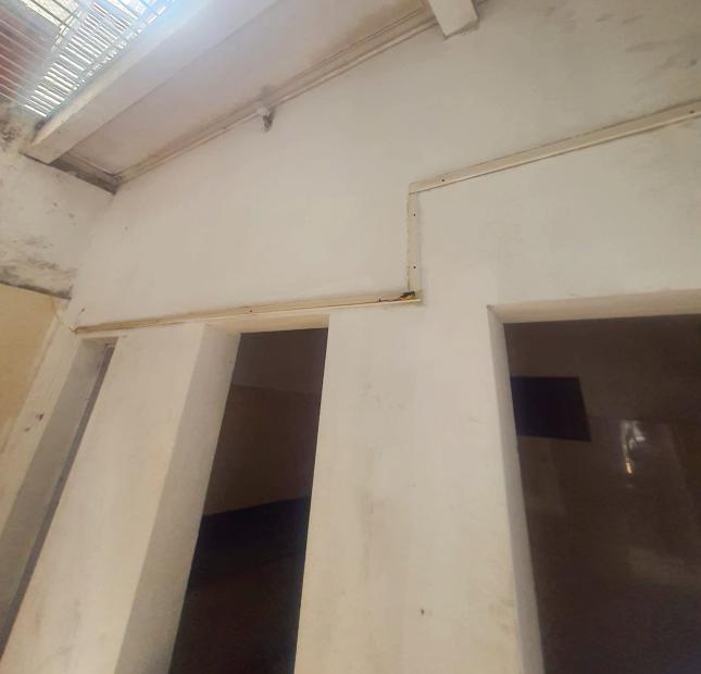HIẾM Bán nhà Vũ Ngọc Phan 120m Ngõ thông ô tô vào nhà Ở Kinh doanh Giá mềm