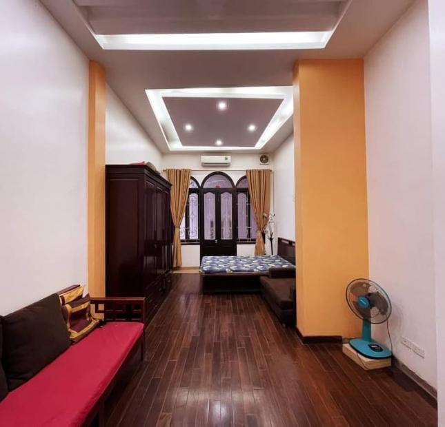  Nhà bán gấp Nguyễn Hoàng - Mỹ Đình, Gara Ô TÔ , Khu vực Kinh doanh rất lý tưởng , Thông các ngả Hàm Nghi, Hồ Tùng Mậu