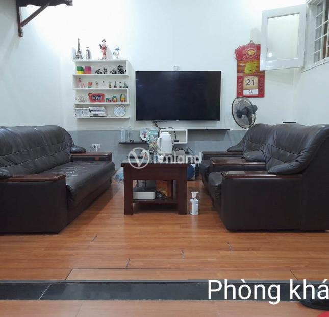 Bán CHCC rộng 66m2  T4 CC X2 ngõ 100 Hoàng Quốc Việt cầu giấy   Hà Nội ở luôn . 