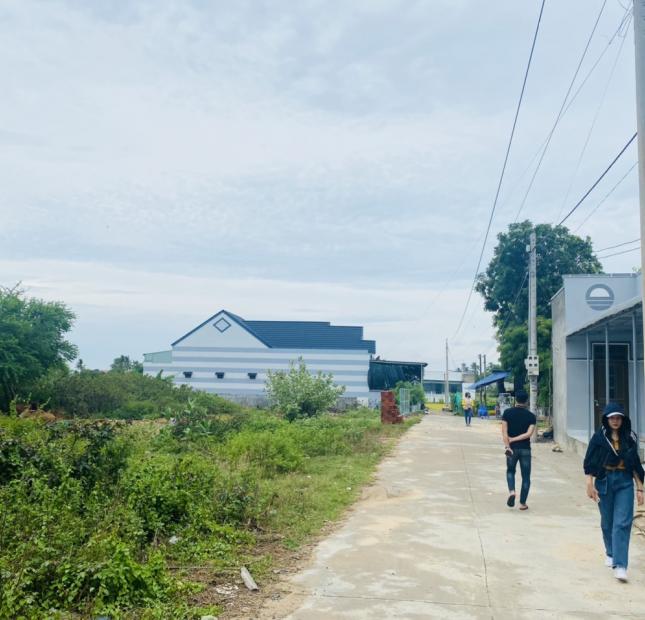 1 Suất ngoại giao lô đất thổ mặt tiền đường nhựa 29m ven biển Tuy Phong