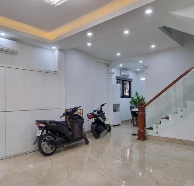 Siêu Phẩm Phố Hoàng Như Tiếp, Bồ Đề - Long Biên 62m2, 5T, giá 8.9 tỷ (ngõ ô tô, giá thương thảo thêm)