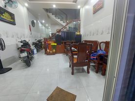  Bán Nhà  (4.3 *14) vuông vức. 1 trệt 3 lầu, xe hơi vô tận nhà,Tân Phú LH0983234016