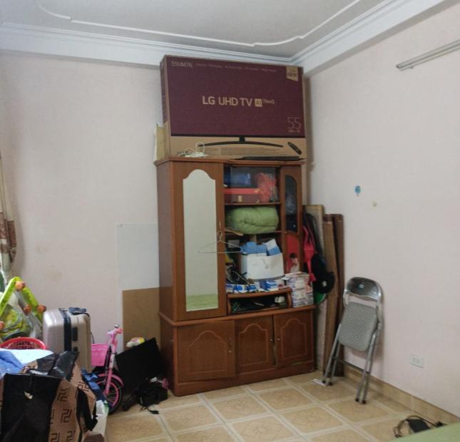 Bán Nhà 40 Ngõ 22 Lệnh Cư – Khâm Thiên, Ngõ Thông Ba Gác Đỗ Cửa, DT: 24m/4 Tầng/2.25 Tỷ