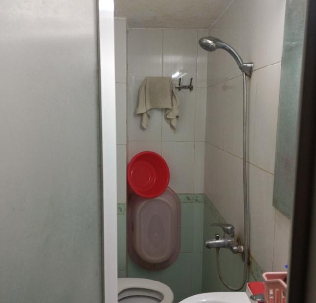 Bán Nhà 40 Ngõ 22 Lệnh Cư – Khâm Thiên, Ngõ Thông Ba Gác Đỗ Cửa, DT: 24m/4 Tầng/2.25 Tỷ