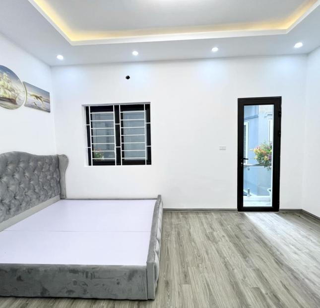 Bán Nhà Đất Tại Đường Tạ Quang Bửu 42m2