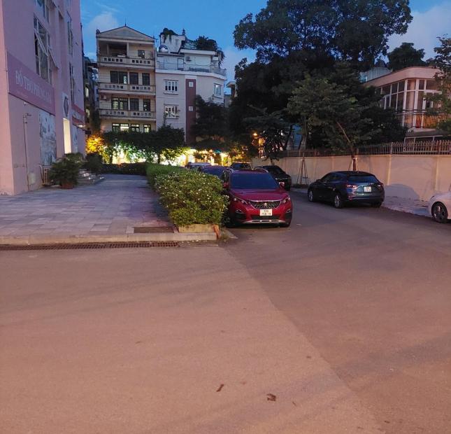 BÁN CĂN HỘ CHUNG CƯ CAO CẤP TẠI HOÀNG QUỐC VIỆT, CẦU GIẤY, HÀ NỘI. DT 110m2 GIÁ 4,35 TỶ 