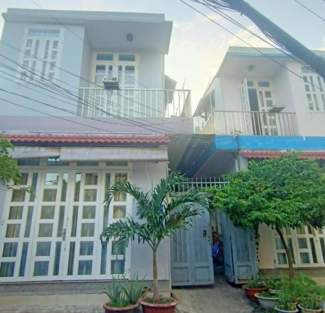 Hẻm xe hơi 6m Khu Phân lô Đường số 9 Phường Linh Trung 200m2 giá 12.3 tỷ