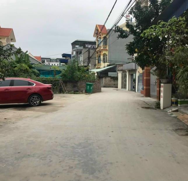 Bán 2 lô đất trục thông 4m chỉ sau 1 nhà mặt đường Quỳnh Hoàng, Nam Sơn,   - Diện tích 50m