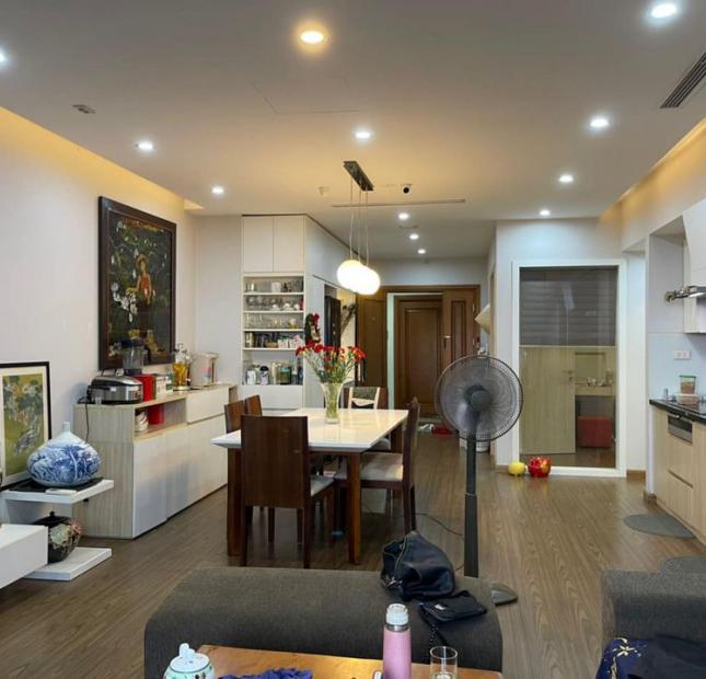 Bán chung cư Yên Hòa Condominium CĂN GÓC 112m2, 3 phòng ngủ, 2 vs, nội thất vip chỉ 2.x tỷ