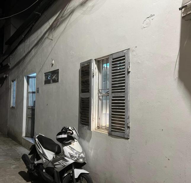Bán nhà ngõ 87 Tân Xuân DT 45m2, phân lô, ô tô vào nhà, giá 2.7 tỷ.